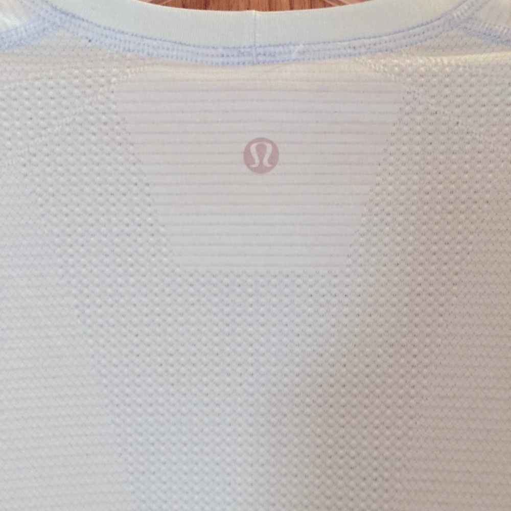 Lululemon Men’s lg active top